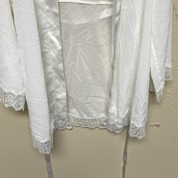 NWT Pleasure State White Robe - Picture 2 of 4